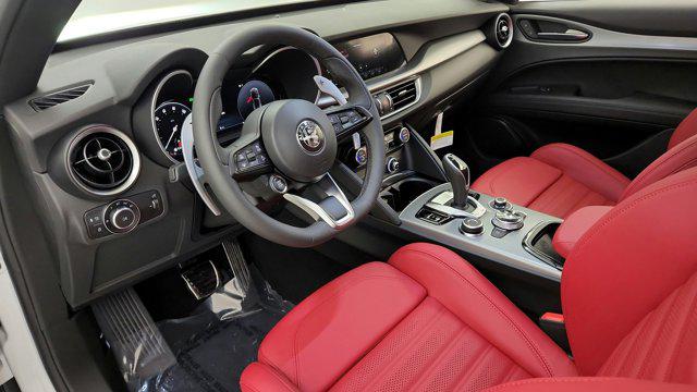 2025 Alfa Romeo Stelvio Sprint AWD