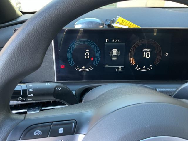 2025 Hyundai Santa Cruz SE