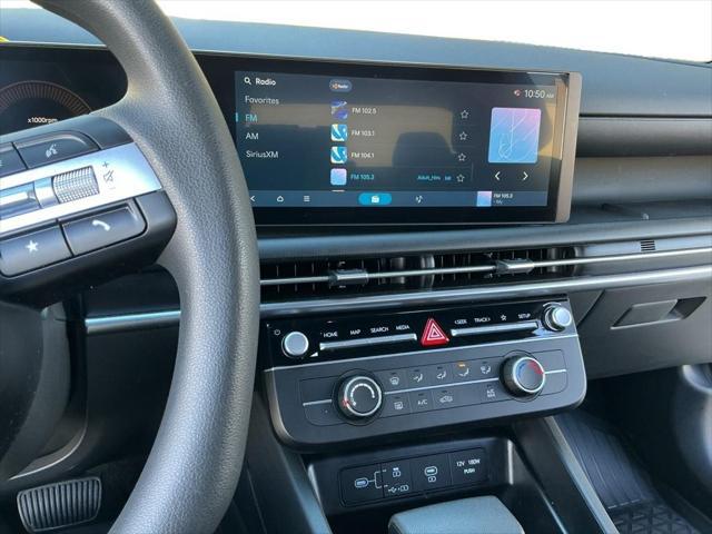 2025 Hyundai Santa Cruz SE
