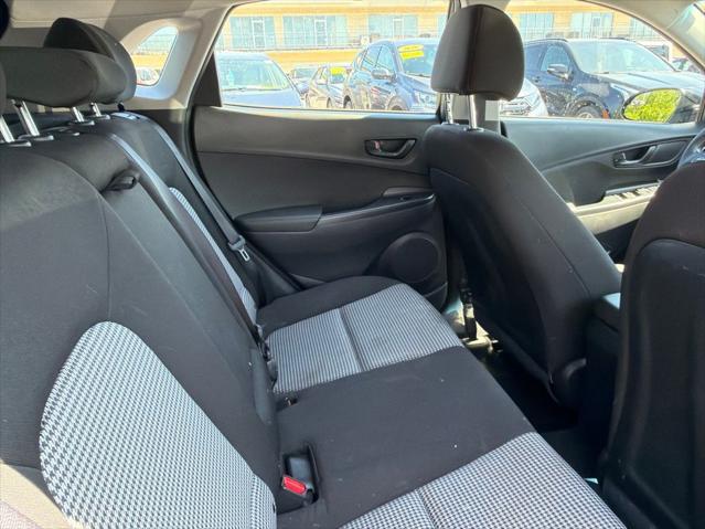 2022 Hyundai Kona SE