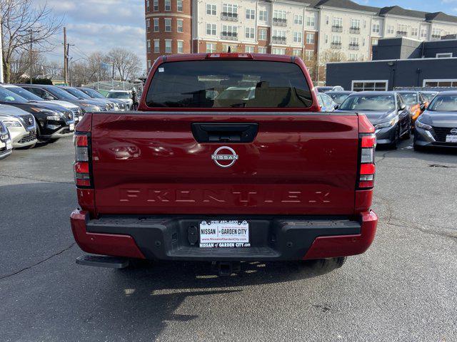 2025 Nissan Frontier Crew Cab SV 4x2