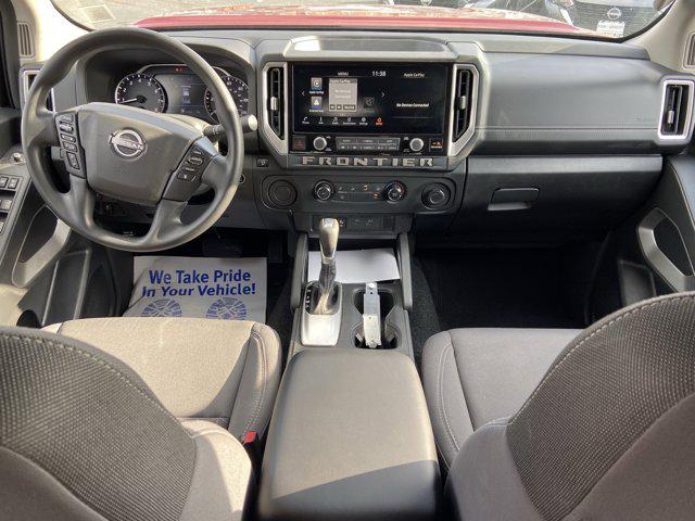 2025 Nissan Frontier Crew Cab SV 4x2