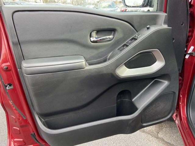 2025 Nissan Frontier Crew Cab SV 4x2