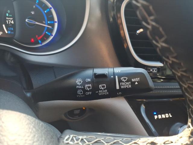 2023 Chrysler Pacifica Hybrid Touring L
