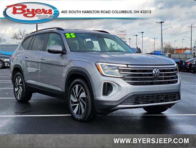 2025 Volkswagen Atlas 2.0T SE w/Technology