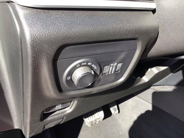 2023 Jeep Grand Cherokee L Laredo 4x4