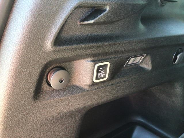 2023 Jeep Grand Cherokee L Laredo 4x4