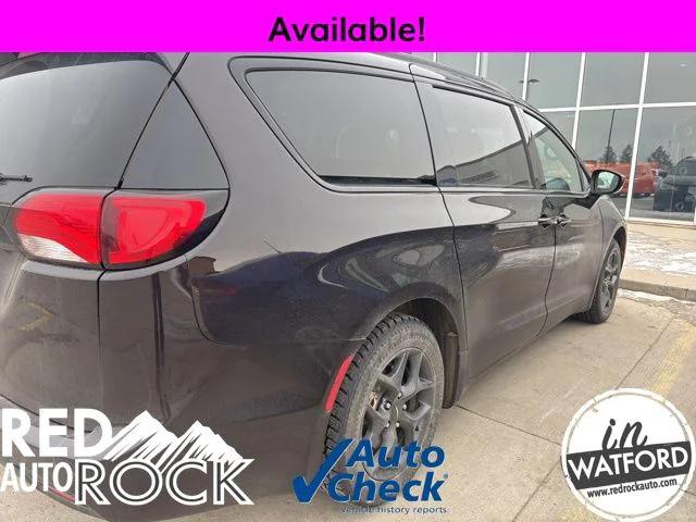 2018 Chrysler Pacifica Touring L