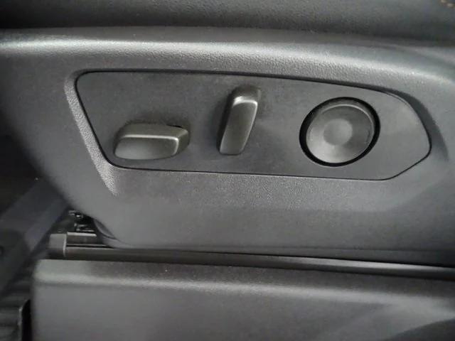 2025 GMC Sierra 2500HD 4WD Crew Cab Standard Bed AT4