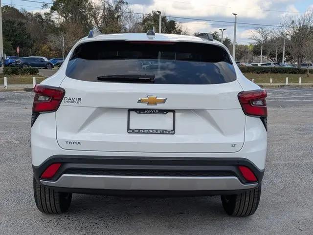 2026 Chevrolet Trax FWD LT