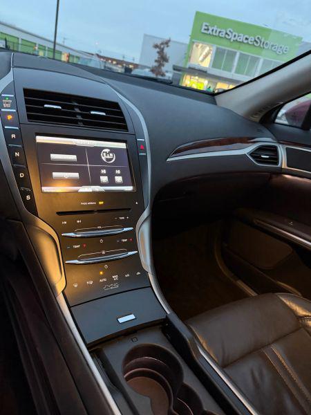 2014 Lincoln MKZ Base