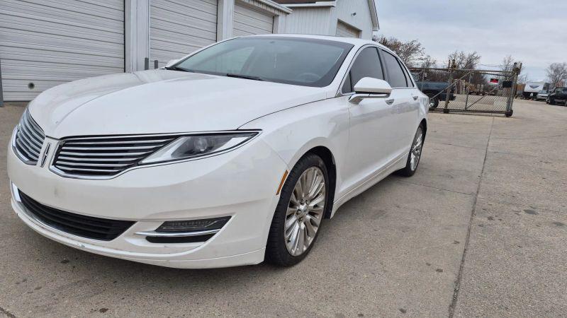 2014 Lincoln MKZ Base