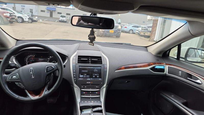 2014 Lincoln MKZ Base