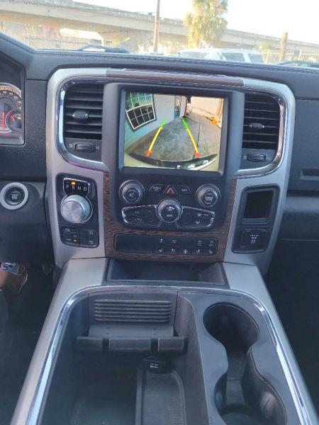 2017 Ram 1500 Laramie Crew Cab 4x4 5'7" Box