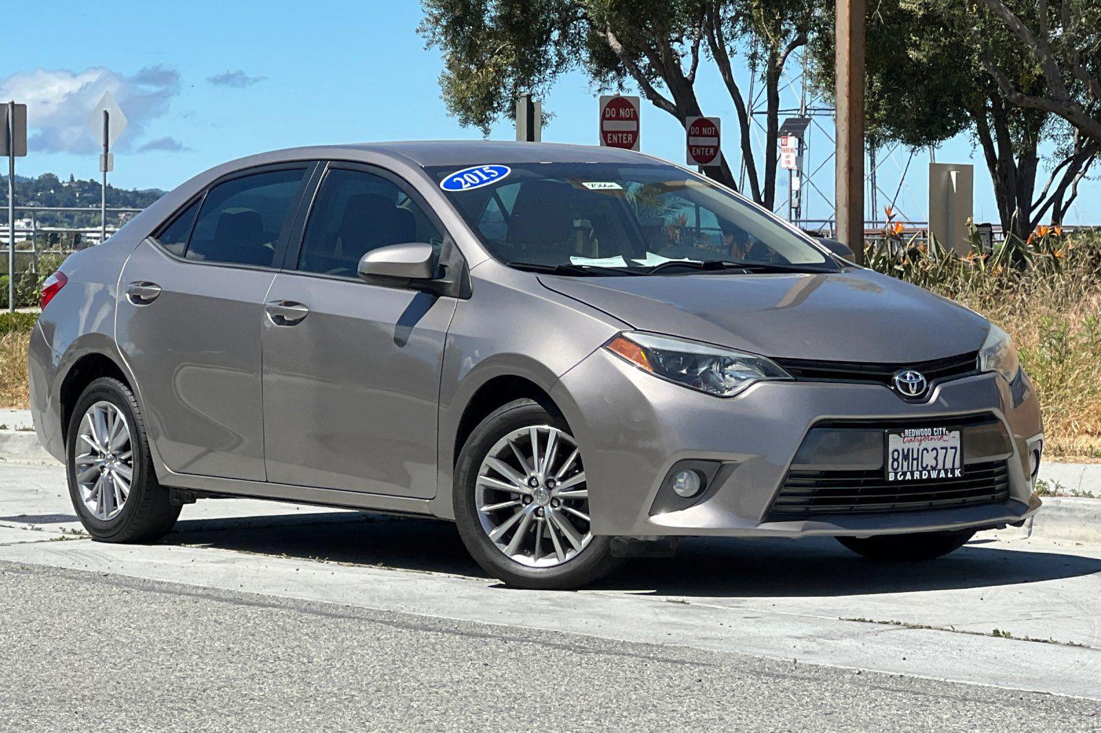 Used 2015 Toyota Corolla LE with VIN 5YFBURHE0FP323027 for sale in Redwood City, CA