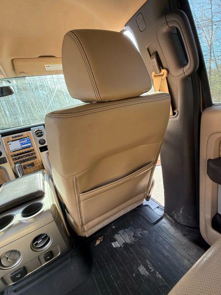 2011 Ford F-150 LARIAT