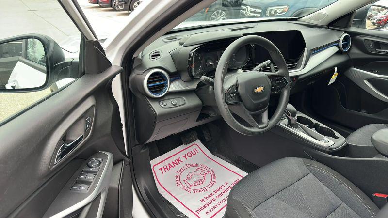 2025 Chevrolet Trax FWD LS