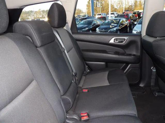 2020 Nissan Pathfinder SV 2WD
