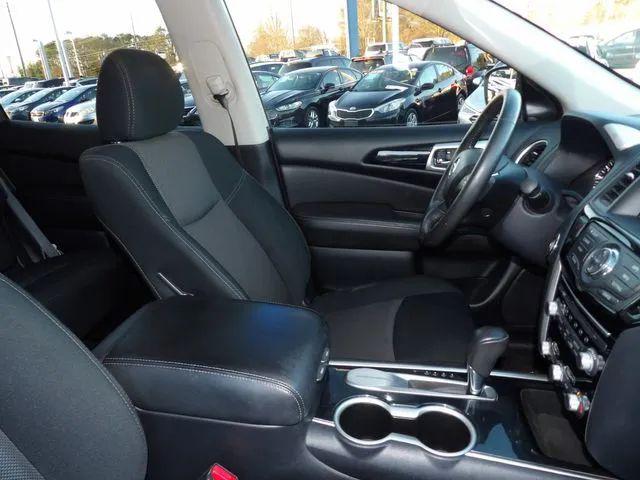2020 Nissan Pathfinder SV 2WD