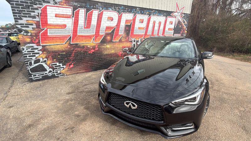 2017 INFINITI Q60 2.0t Premium