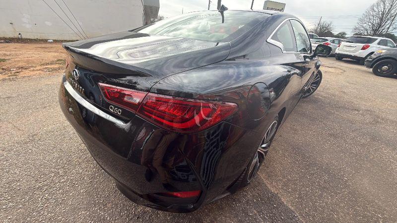 2017 INFINITI Q60 2.0t Premium