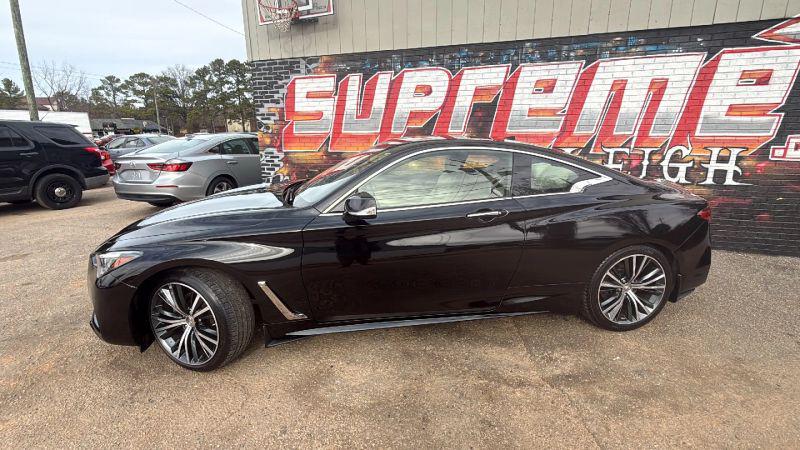 2017 INFINITI Q60 2.0t Premium