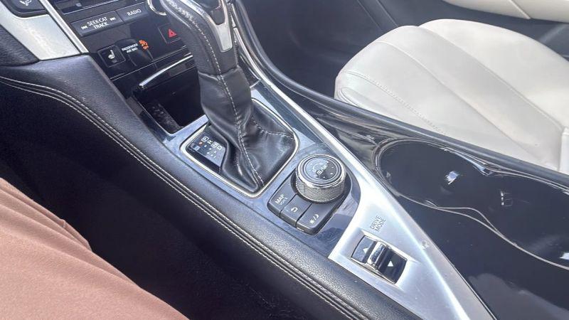 2017 INFINITI Q60 2.0t Premium