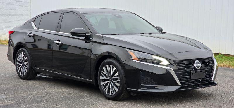 2023 Nissan Altima SV FWD