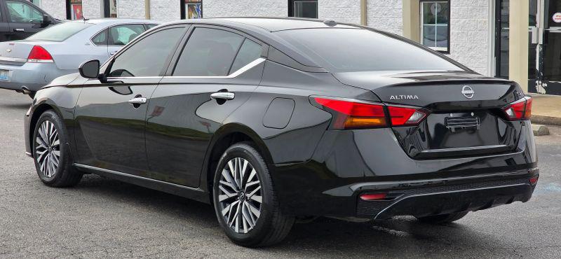 2023 Nissan Altima SV FWD