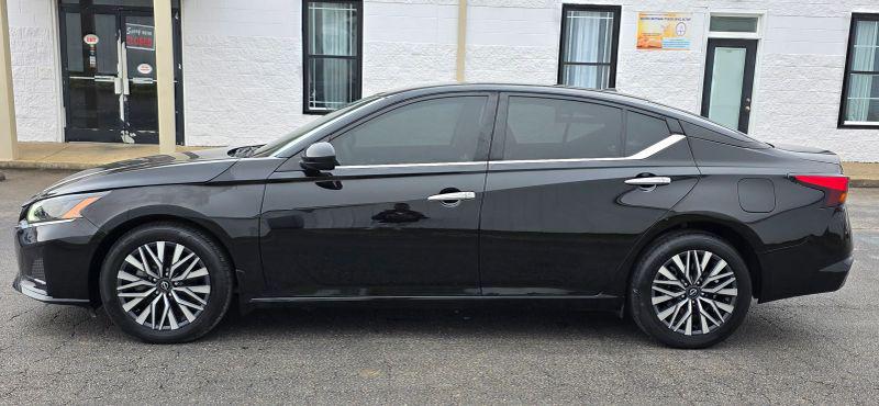 2023 Nissan Altima SV FWD