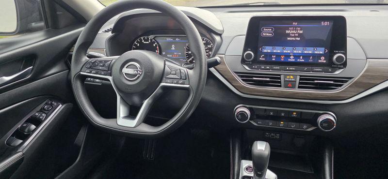 2023 Nissan Altima SV FWD