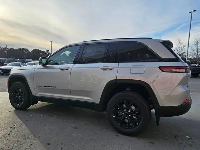 2026 Jeep Grand Cherokee Altitude 4x4