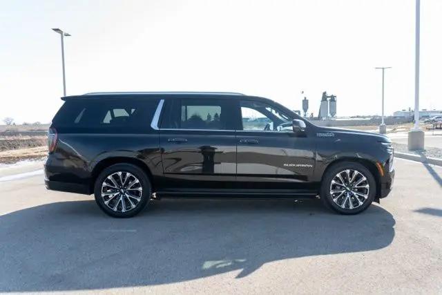 2025 Chevrolet Suburban High Country