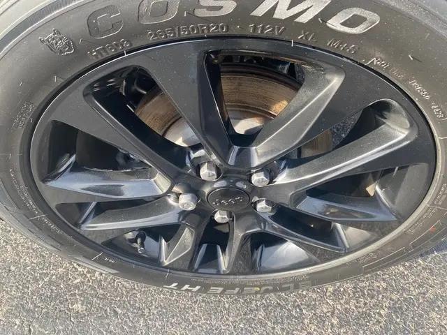 2021 Jeep Grand Cherokee Laredo X 4x4