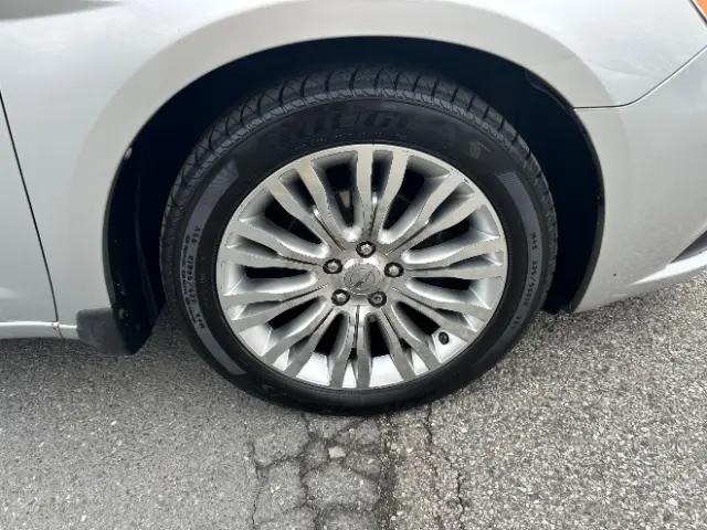 2012 Chrysler 200 Limited