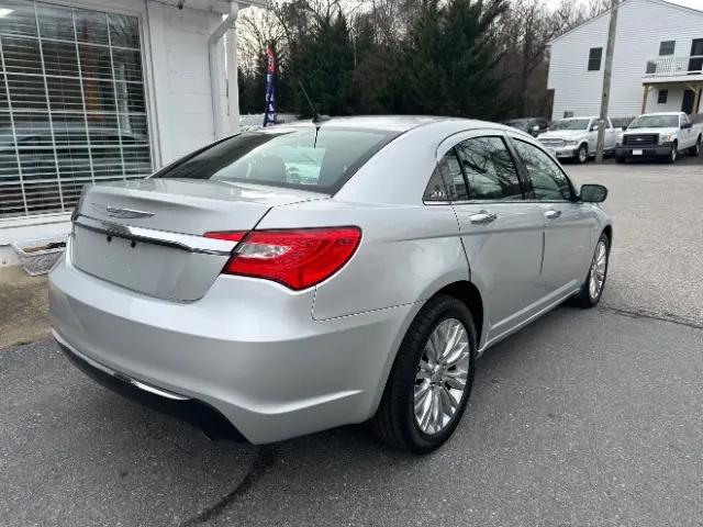 2012 Chrysler 200 Limited