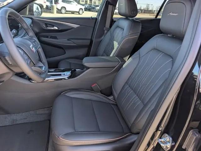2026 Buick NV Avenir FWD