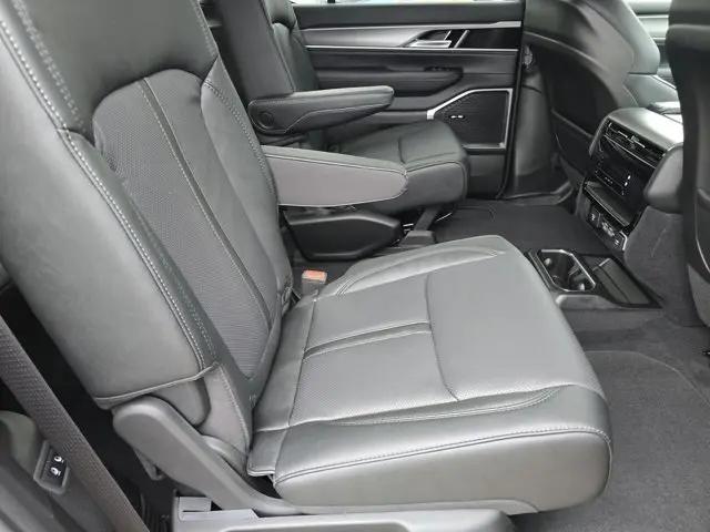 2026 Jeep Grand Wagoneer Limited Altitude 4x4
