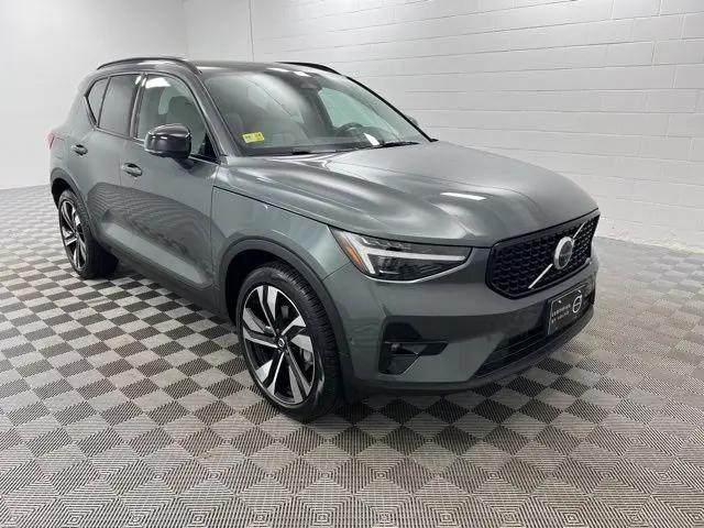 2026 Volvo XC40 Ultra, B5 AWD Gas (mild hybrid), Dark for sale in Cranston, RI