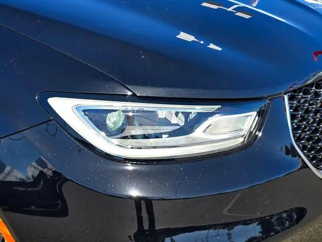 2026 Chrysler Pacifica Pinnacle AWD