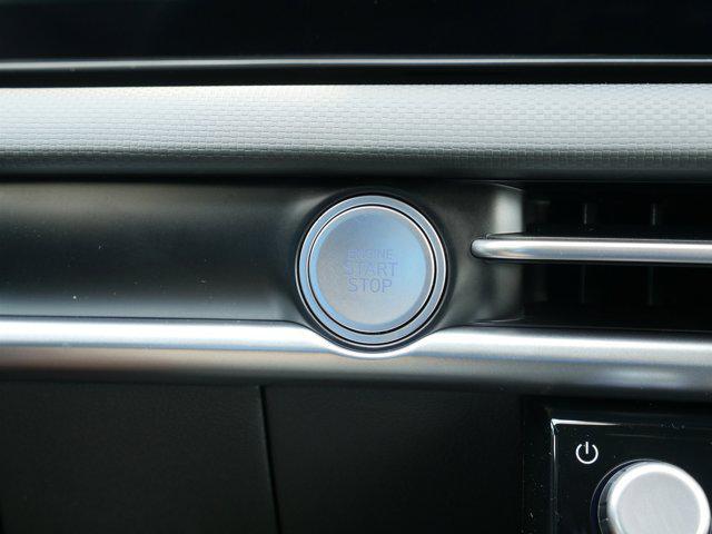 2025 Hyundai Santa Cruz SE
