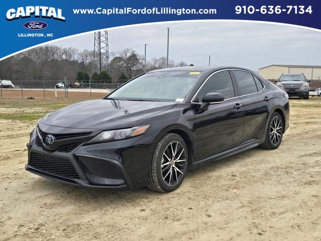 2024 Toyota Camry Hybrid SE