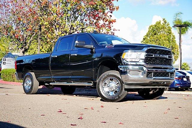 2020 RAM 2500 Tradesman Crew Cab 4X4 8 Box