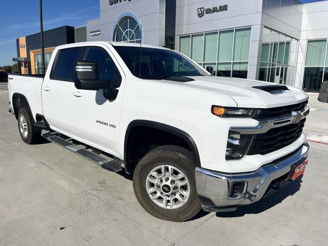 2024 Chevrolet Silverado 2500HD 4WD Crew Cab Standard Bed LT