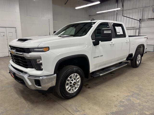 2024 Chevrolet Silverado 2500HD 4WD Crew Cab Standard Bed LT