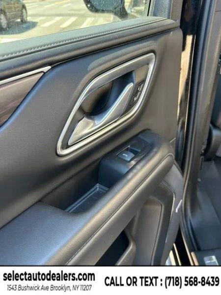 2024 Chevrolet Suburban 4WD LT
