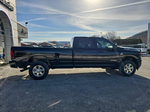 2026 Ram 3500 Big Horn Crew Cab 4x4 8' Box