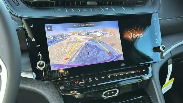 2026 Jeep Grand Cherokee Altitude 4x4