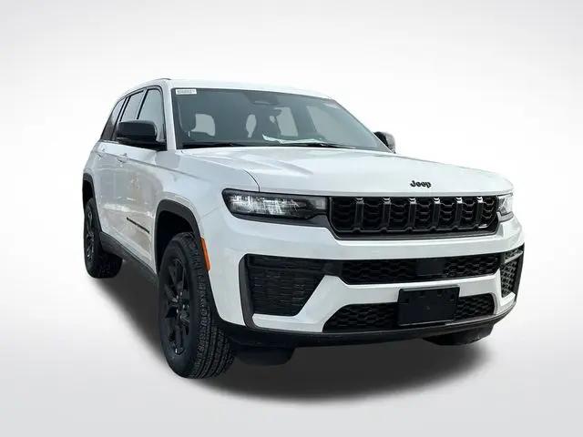 2026 Jeep Grand Cherokee Altitude 4x4