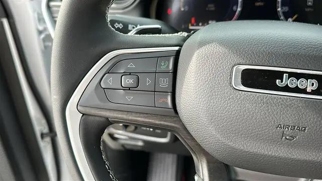 2026 Jeep Grand Cherokee Altitude 4x4